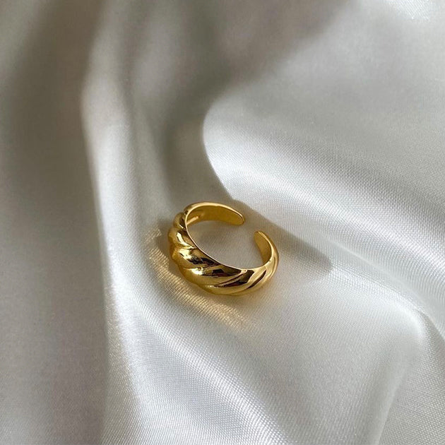 Croissant Ring | 18K Gold plated