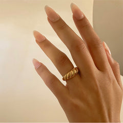 Croissant Ring | 18K Gold plated